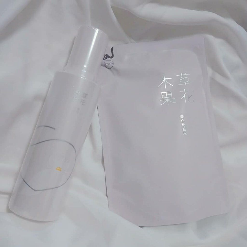 草花木果 美白化粧水のクチコミ「草花木果
美白化粧水
.
先着100名様に間に合いました❤️
たまたまインスタグラム見てて奇跡.....」（1枚目）