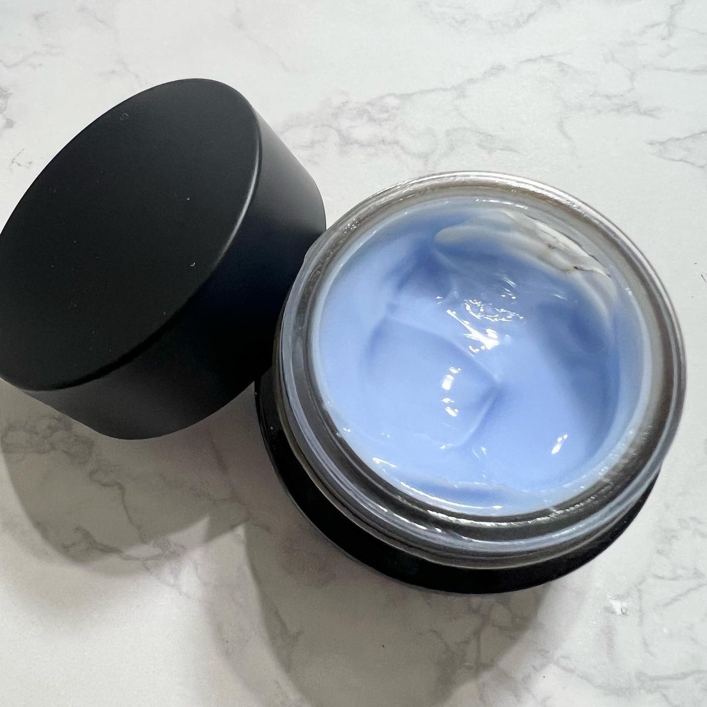 ミッドナイトブルーカーミングクリーム/Klairs/フェイスクリームを使ったクチコミ(2枚目)