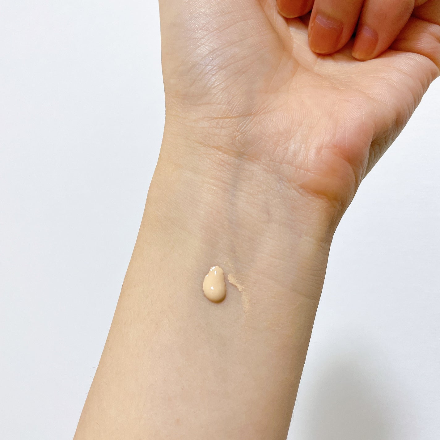 カラーステイ ロングウェア メイクアップ D/REVLON/リキッドファンデーションを使ったクチコミ(2枚目)