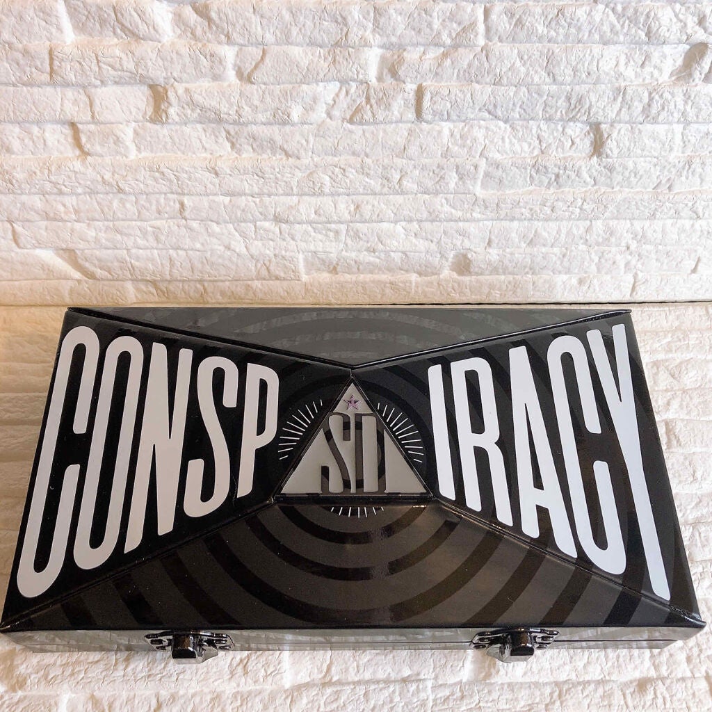 Conspiracy Palette/Jeffree Star Cosmetics/アイシャドウパレットを使ったクチコミ(3枚目)