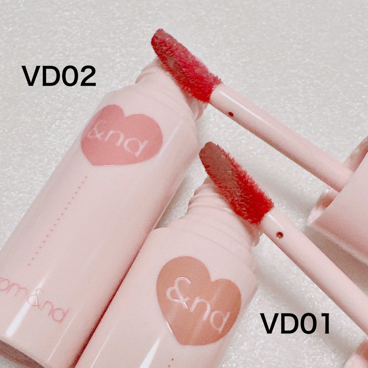 アンドバイロムアンド グラッシーボムティント/&nd by rom&nd/リップティントを使ったクチコミ(3枚目)