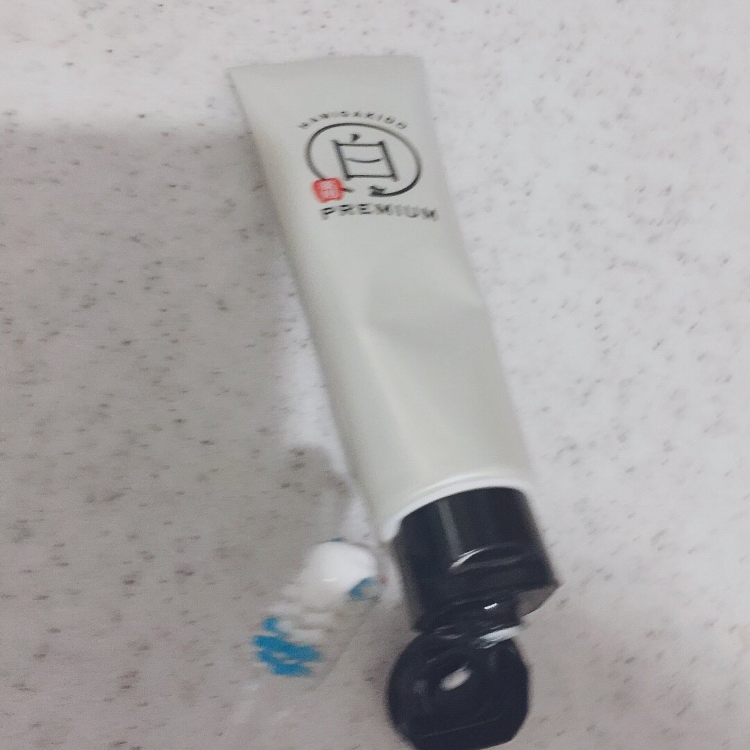 歯磨き堂 薬用ホワイトニングペースト プレミアム/歯磨き堂/歯磨き粉を使ったクチコミ（2枚目）
