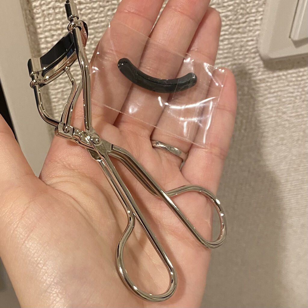 マコト ビューラー(スペアゴム付)のクチコミ「激安ビューラー買ってみたのでレビュー


効　果：ゴムは若干太めなので根本から
　　　　ガッツ.....」（2枚目）