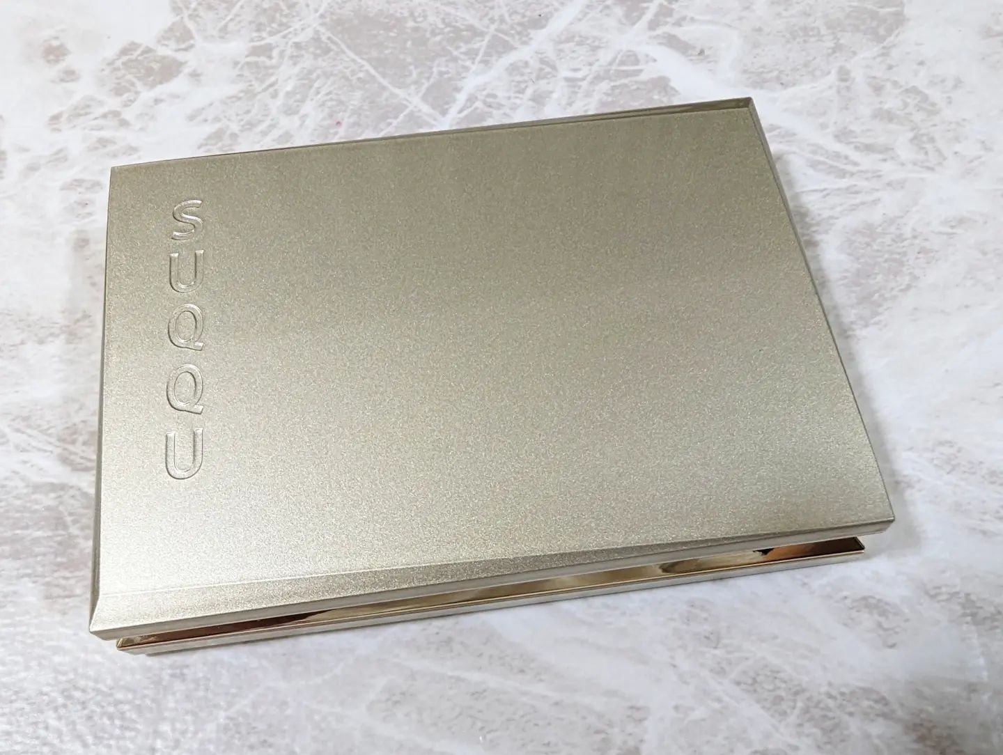 モイスチャー リッチ リップスティック 126 紅憂 - BENIUREI＜限定色＞/SUQQU/口紅を使ったクチコミ（2枚目）