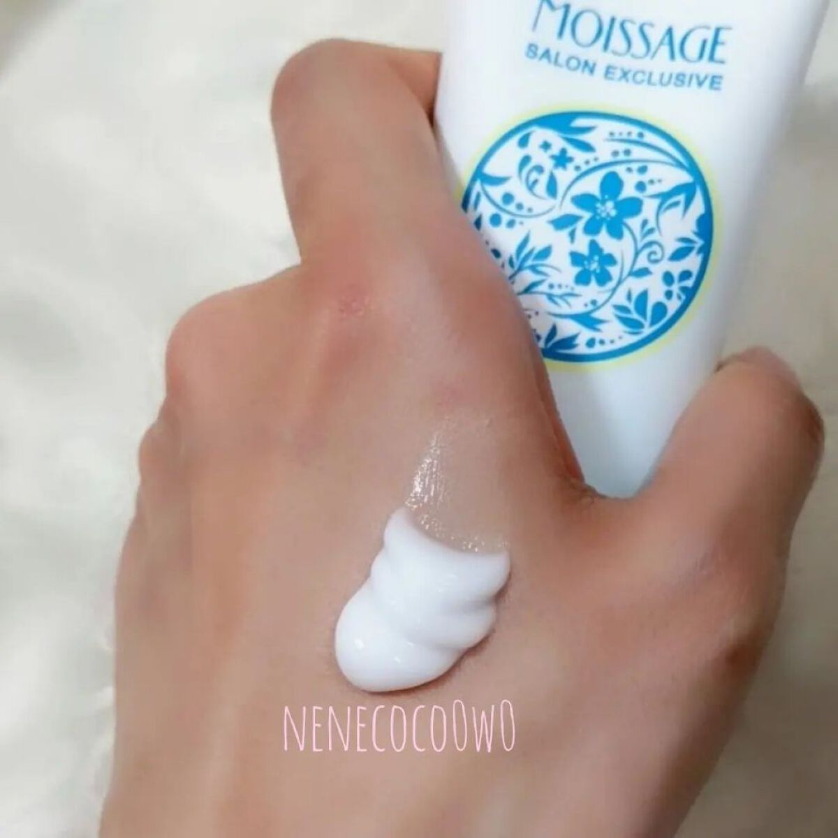 美白ハンドアンドボディトリートメント/モイサージュ/ハンドクリームを使ったクチコミ（2枚目）