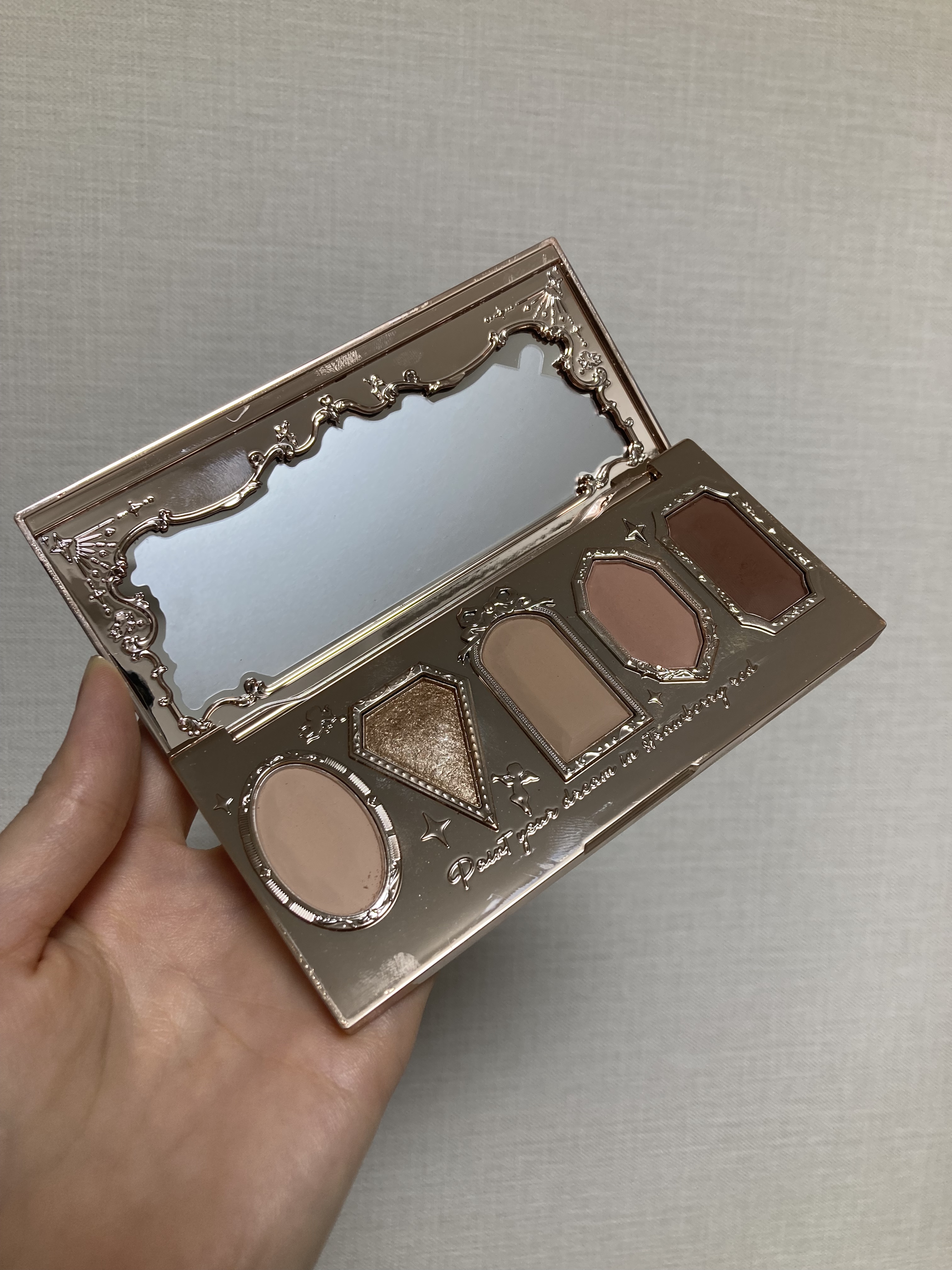 ストロベリーロココ アイシャドウパレット 02 スイートカヌレ/FlowerKnows/アイシャドウパレットを使ったクチコミ（3枚目）