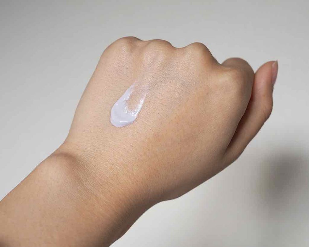 パラソーラ イルミスキン UVエッセンス Ｎ(旧品)/パラソーラ/日焼け止め・UVケアを使ったクチコミ（2枚目）