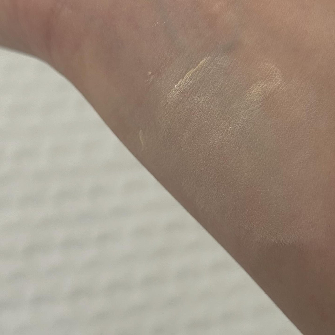 3番 ノーファンデ陶器肌トーンアップクッション/numbuzin/クッションファンデーションを使ったクチコミ(3枚目)