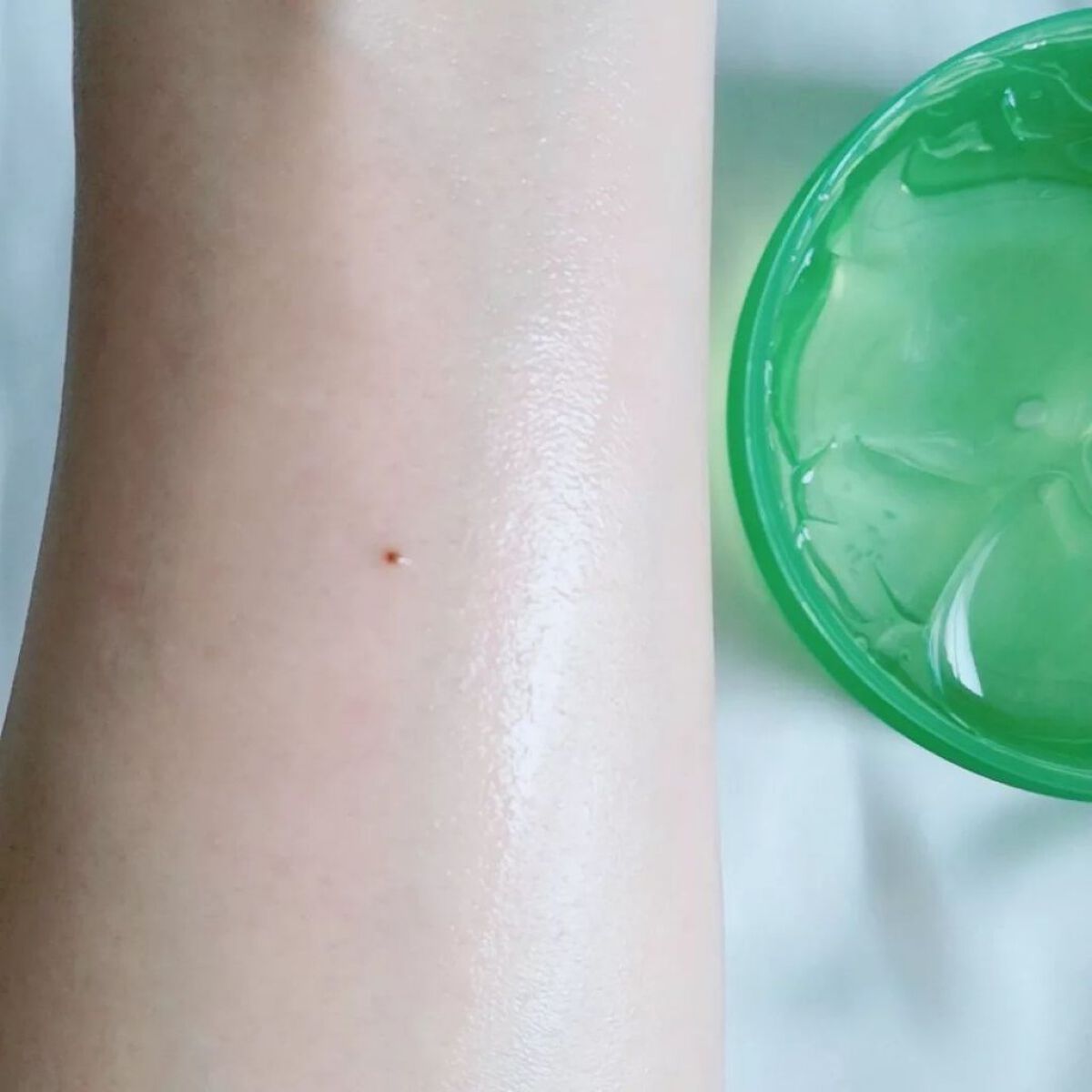 ALOE VERA 98% MOISTURE CICA GEL/MORNING SURPRISE/ボディクリームを使ったクチコミ(4枚目)