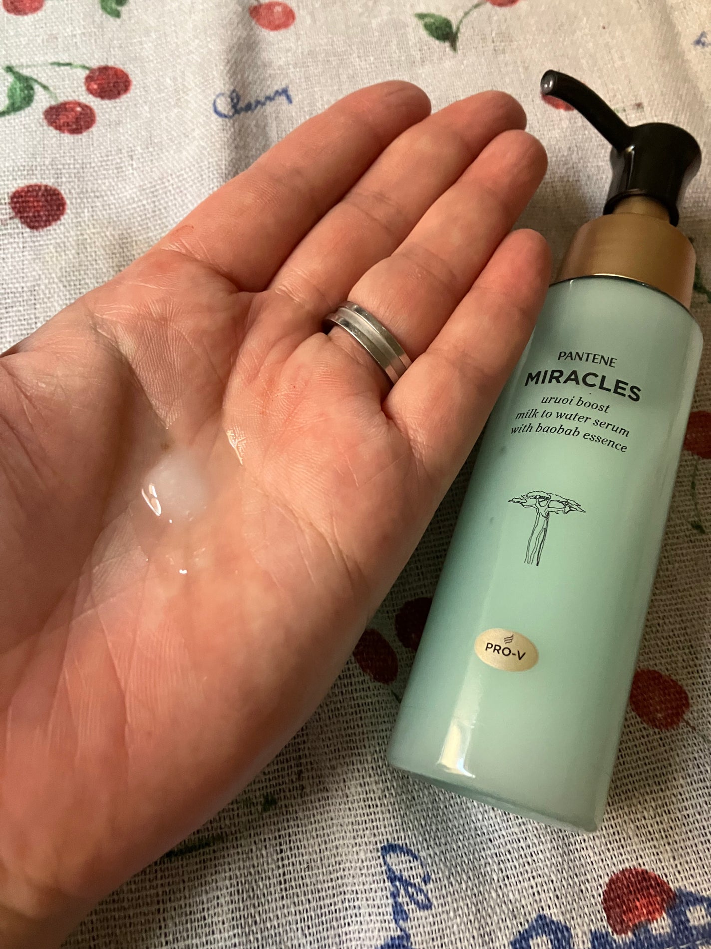 ミラクルズ うるおいブーストミルクウォーターセラム/パンテーン/アウトバストリートメントを使ったクチコミ(4枚目)