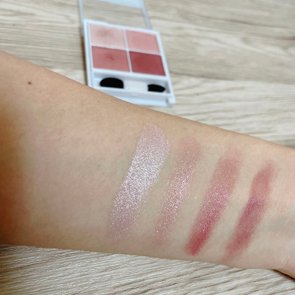 シルキースフレアイズ/キャンメイク/アイシャドウパレットを使ったクチコミ(3枚目)