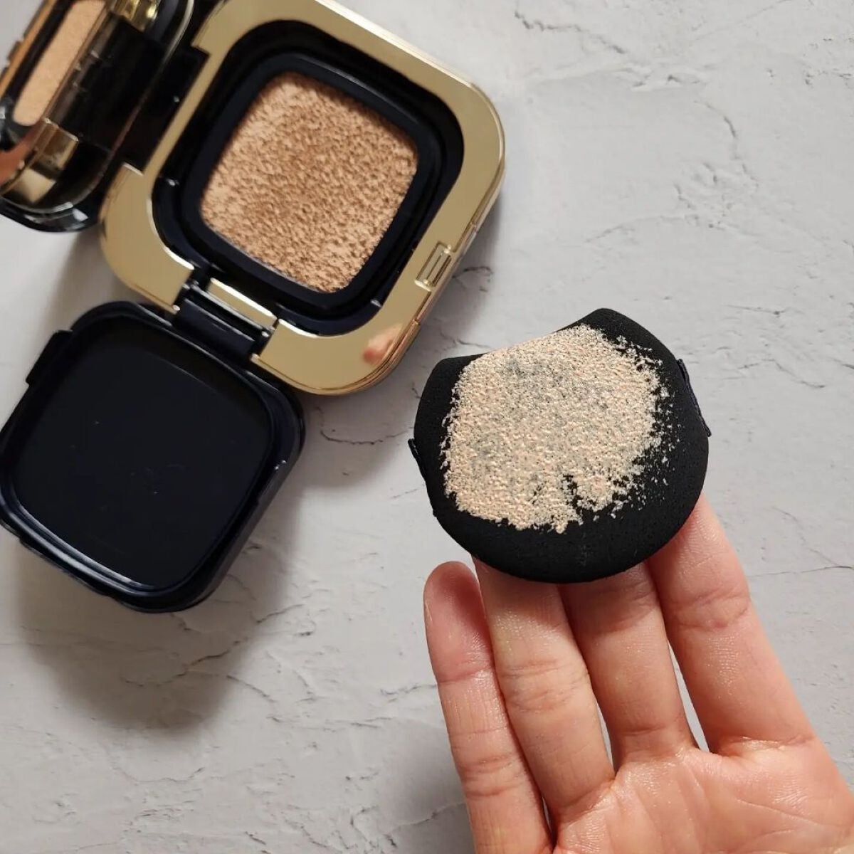 クレ・ド・ポー ボーテ タンクッションエクラ ナチュレル/クレ・ド・ポー ボーテ/クッションファンデーションを使ったクチコミ(3枚目)