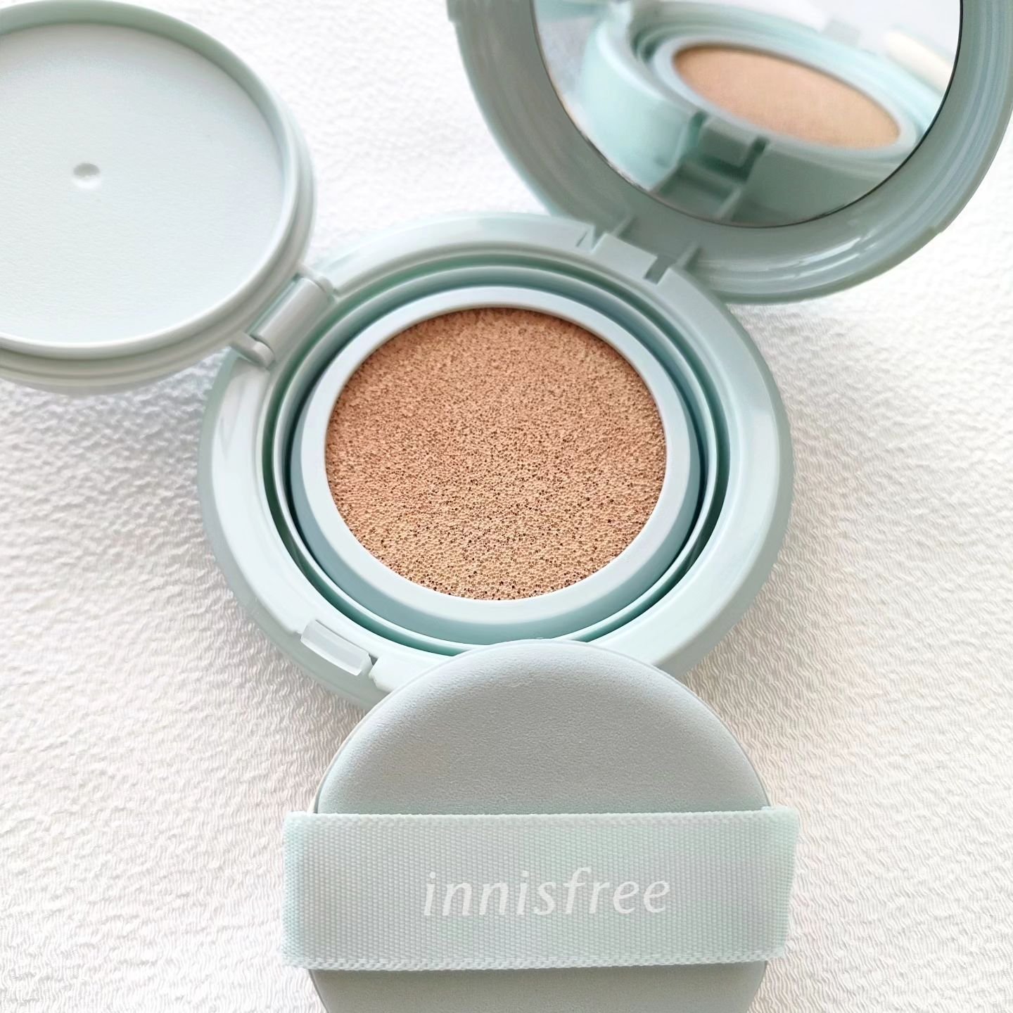 ノーセバム パウダー クッション/innisfree/クッションファンデーションを使ったクチコミ（2枚目）