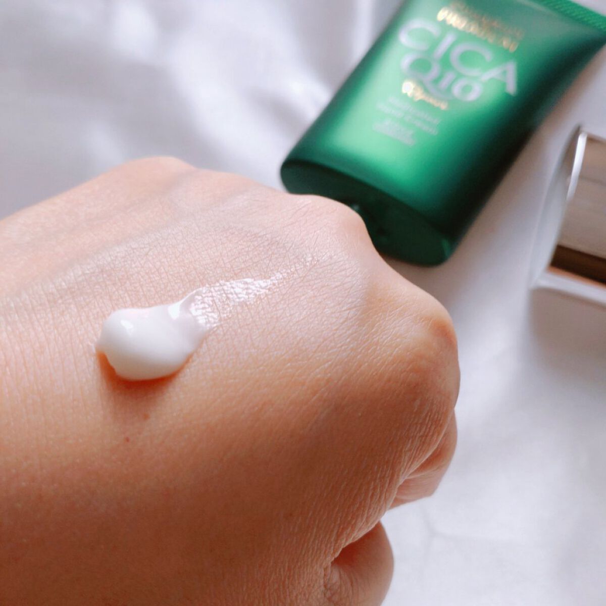 コエンリッチ ザ プレミアム 薬用ＣＩＣＡリペア ハンドクリーム/コエンリッチQ10/ハンドクリームを使ったクチコミ（3枚目）