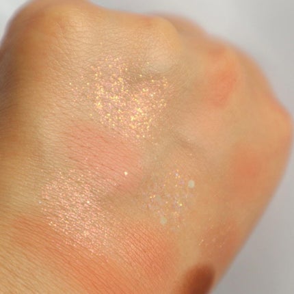 TWINKLE POP パールグラデーションオールオーバーパレットのクチコミ「今日はtwinklepopのアイシャドウを紹介します💗
┈┈┈┈┈┈┈┈┈┈
TWINKL.....」(3枚目)