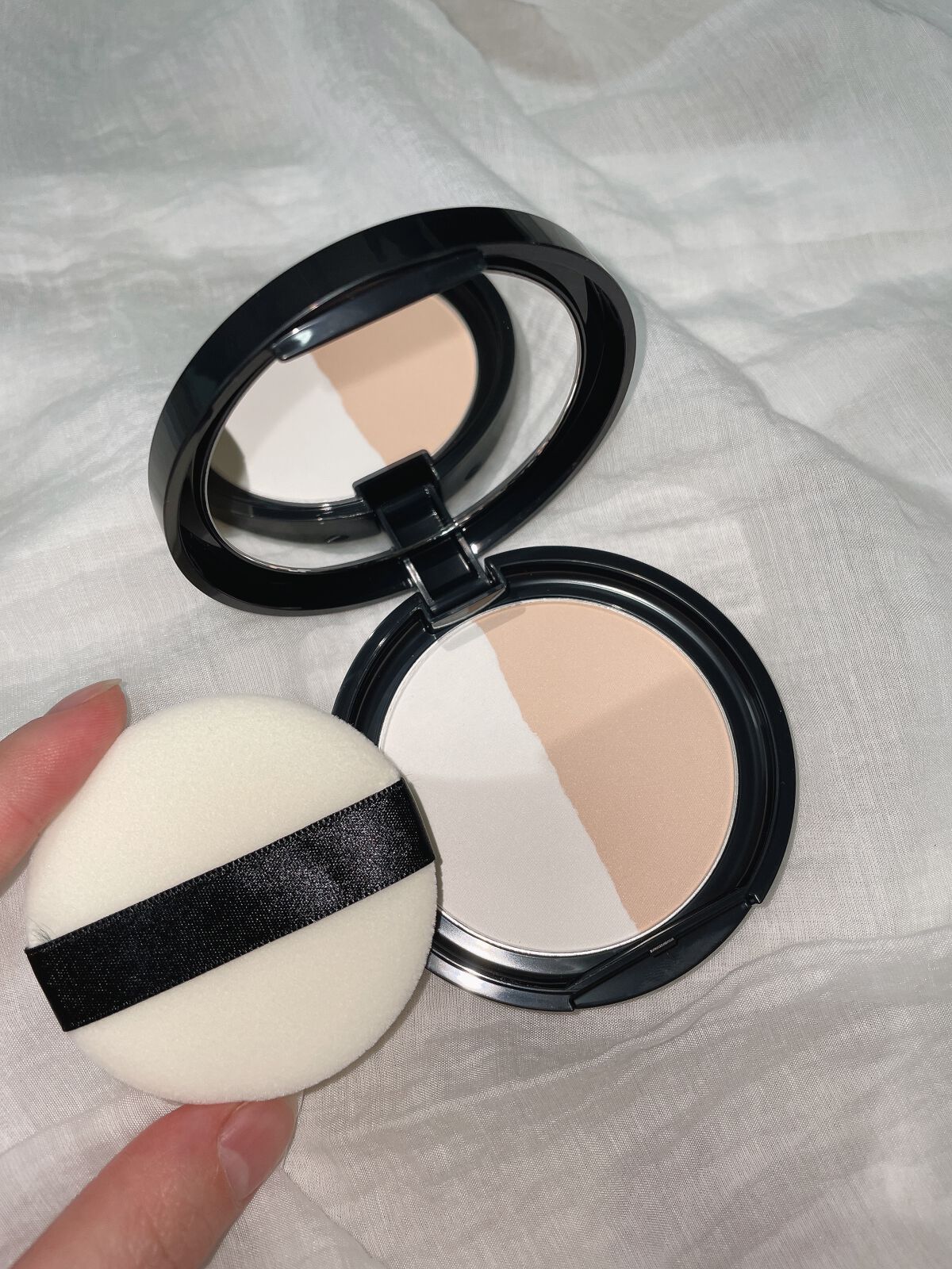 ムーンプレストブライトパウダー/KATE/プレストパウダーを使ったクチコミ（2枚目）