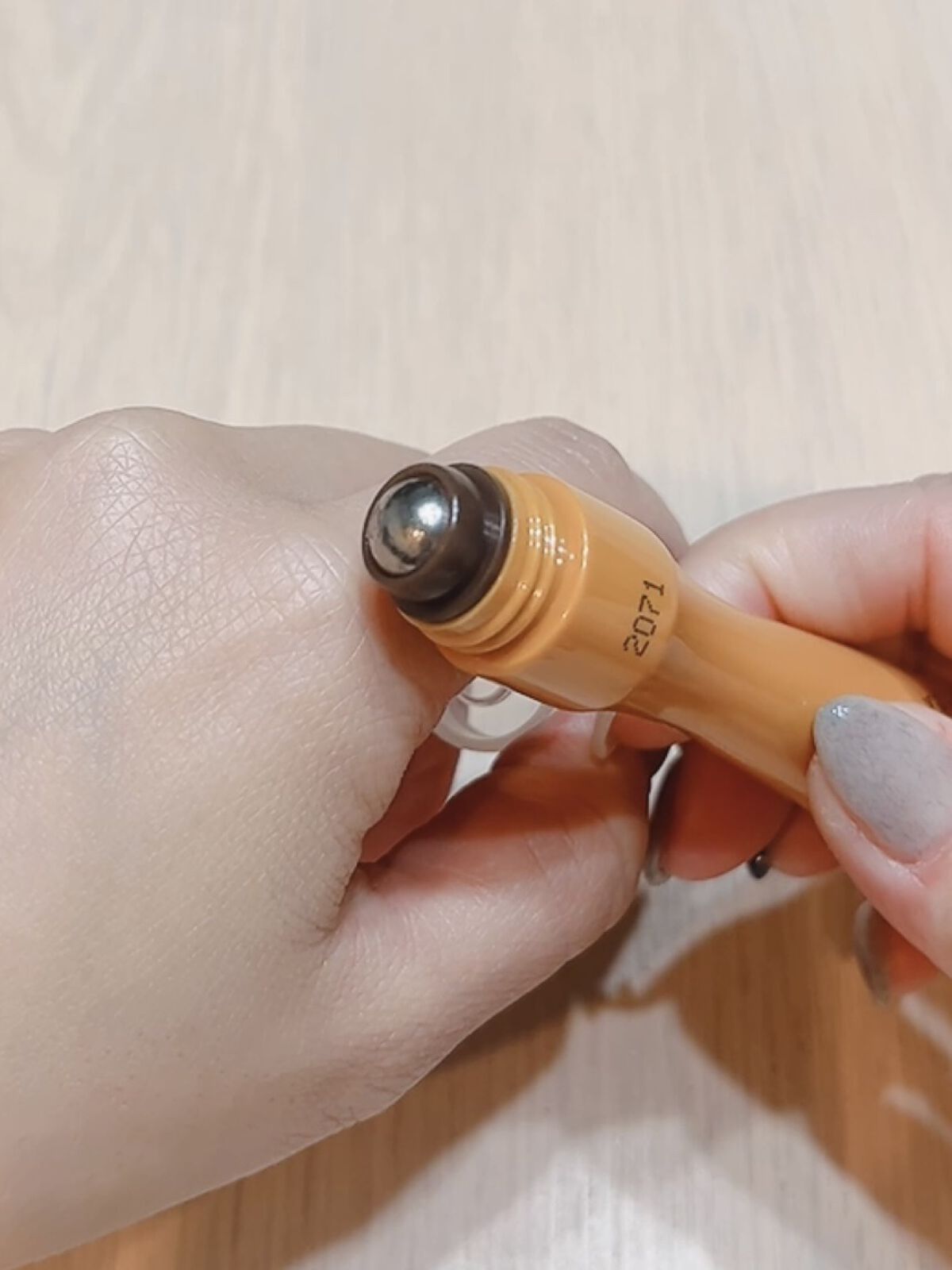 ナチュラルアイロールオンN/カントリー&ストリーム/アイケア・アイクリームを使ったクチコミ（2枚目）