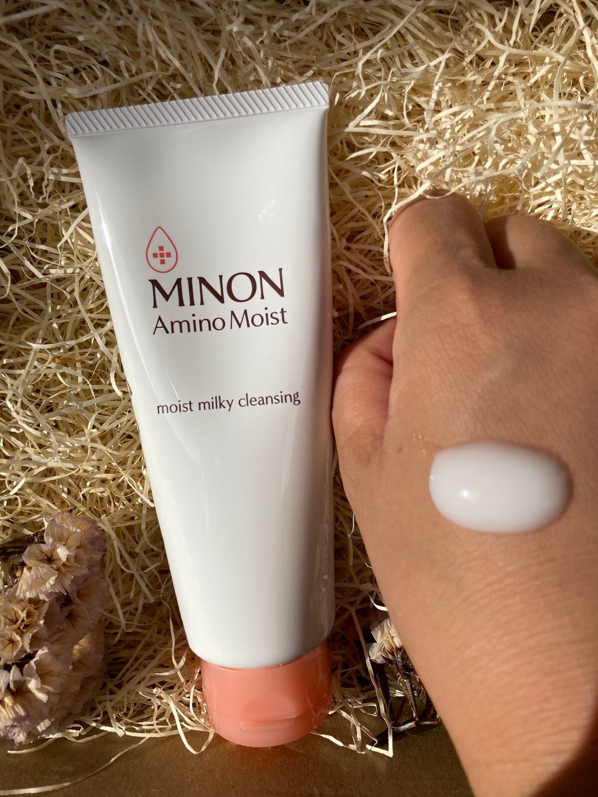 pink_cosme_jvo on LIPS 「#ミノン#モイストミルキィクレンジング敏感肌でも目元はぱっちり..」(1枚目)