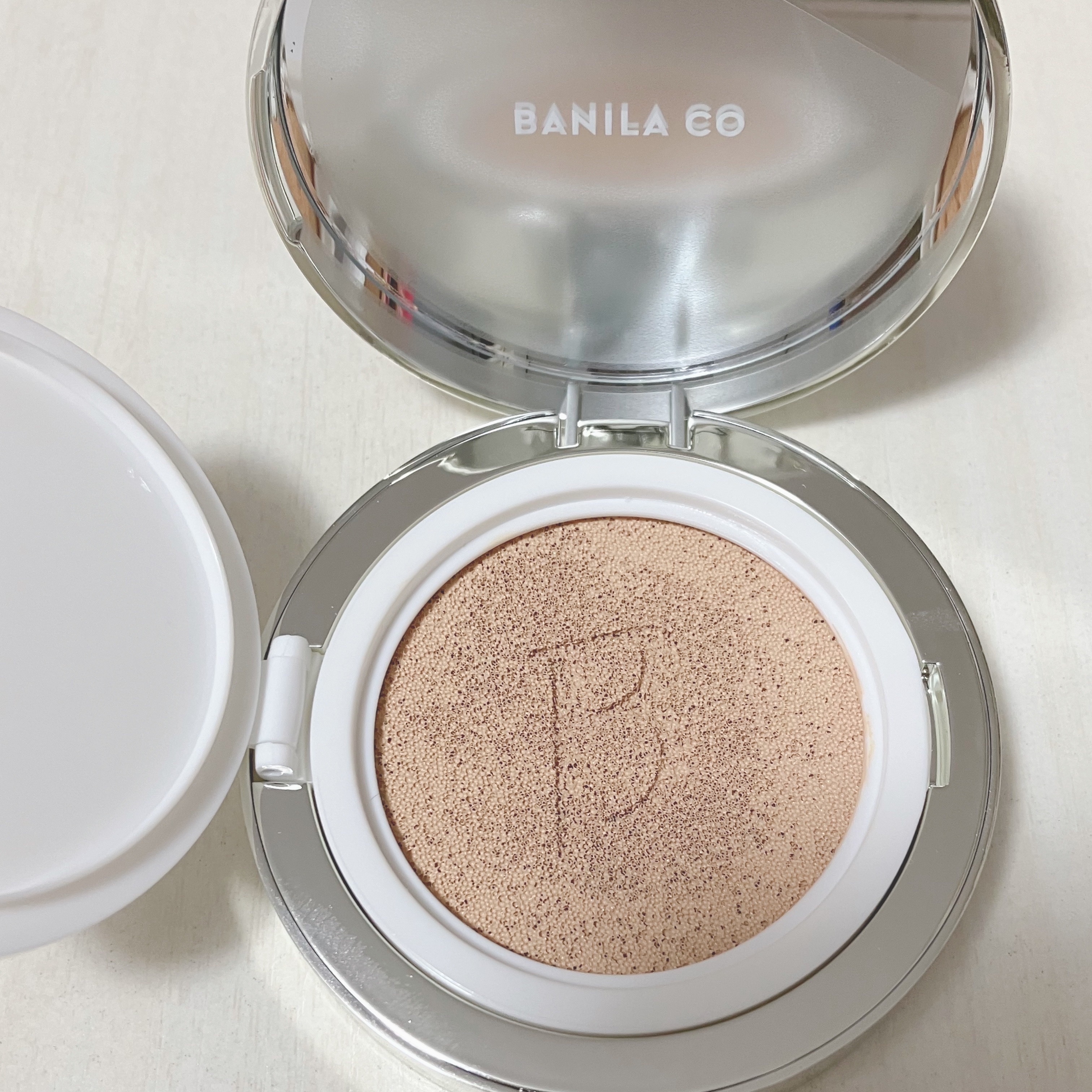 カバーリシャス アルティメット ホワイトクッション/BANILA CO/クッションファンデーションを使ったクチコミ（1枚目）