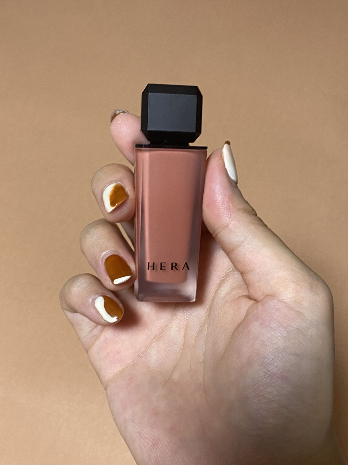 センシュアルパウダーマットリキッド/HERA/口紅を使ったクチコミ（2枚目）