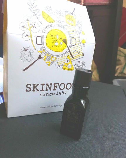 ブラックシュガー パーフェクト ファーストセラム ザ・エッセンシャル/SKINFOOD/美容液を使ったクチコミ(1枚目)