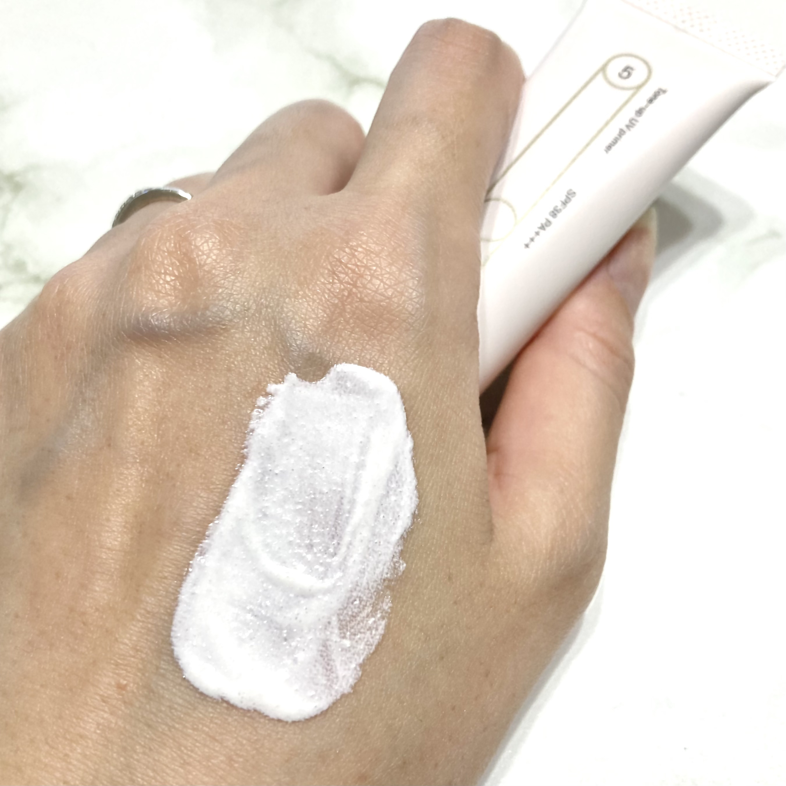 トランスフォーマートーンアップUVプライマー SPF38 PA+++/SISI/化粧下地を使ったクチコミ（2枚目）