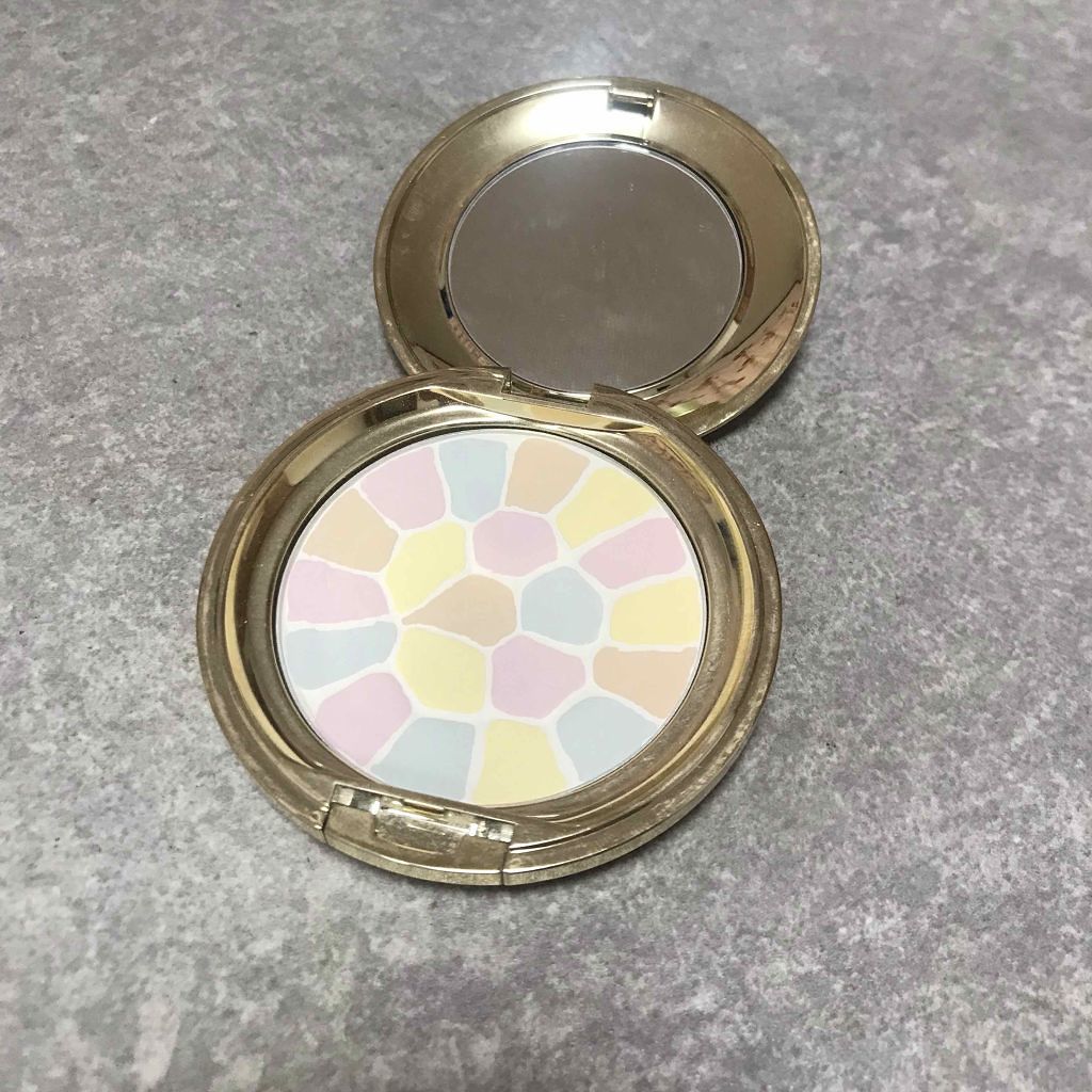 ラ プードル オートニュアンス/Elégance/プレストパウダーを使ったクチコミ(1枚目)