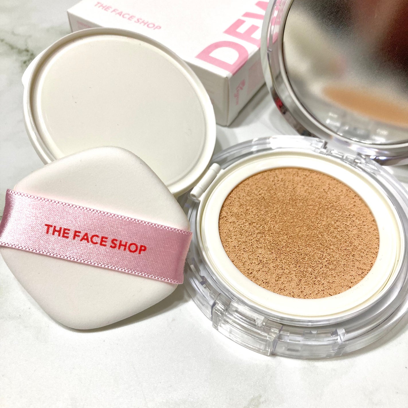 デューイーラスティングクッション/THE FACE SHOP/クッションファンデーションを使ったクチコミ(4枚目)