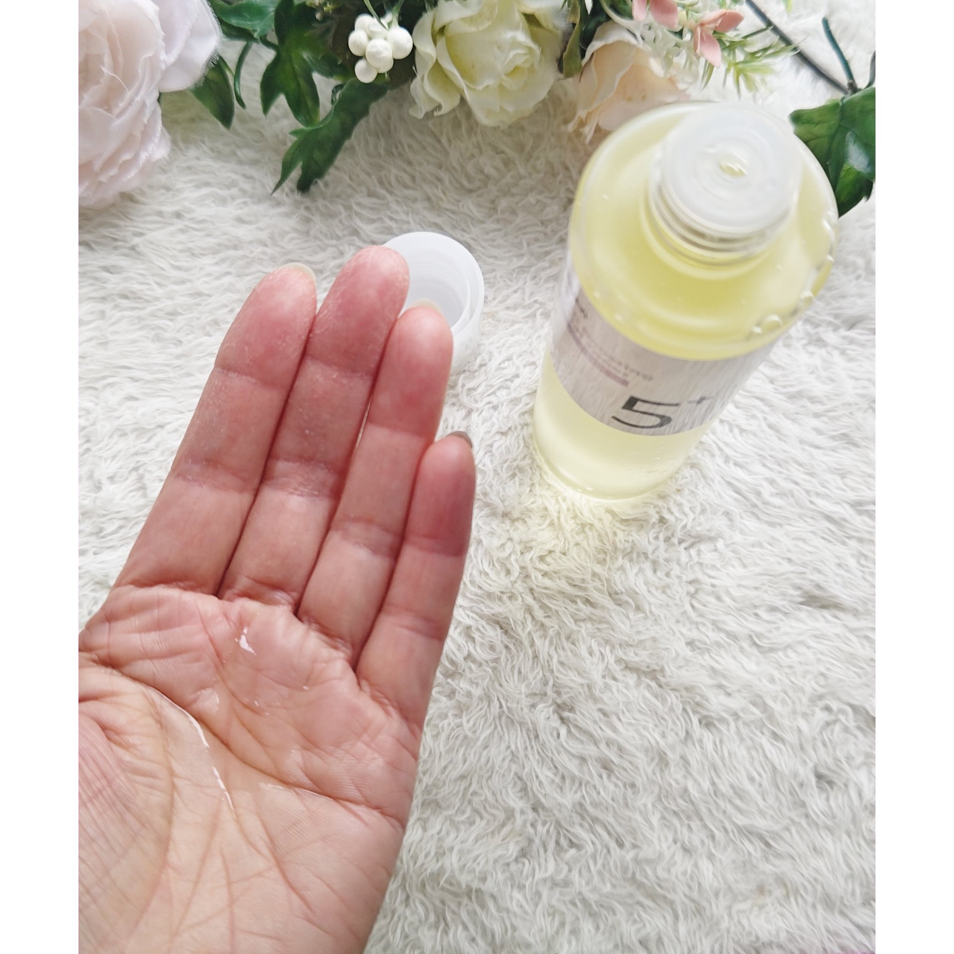 5番 白玉グルタチオンCエッセンシャルトナー/numbuzin/化粧水を使ったクチコミ（3枚目）