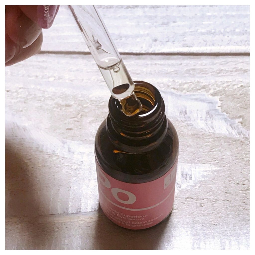 アポセカリー ポメグラネイト スーパーフード ブライトニング アイ セラム /Dr.Botanicals/美容液を使ったクチコミ（2枚目）