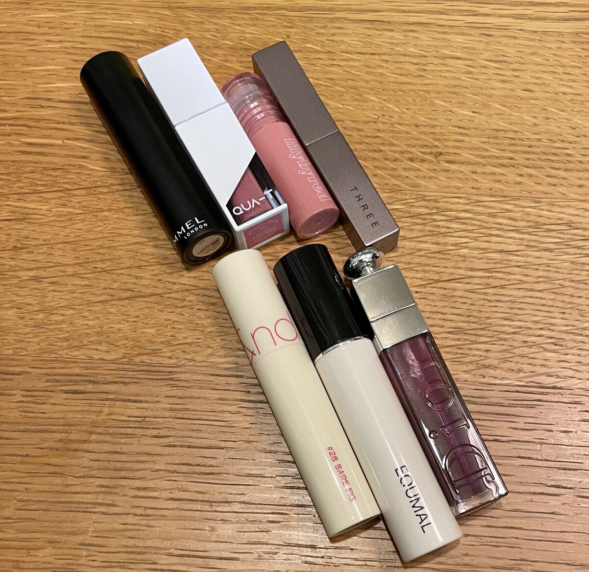 アライジングスピリットリップグロー/THREE/口紅を使ったクチコミ（2枚目）