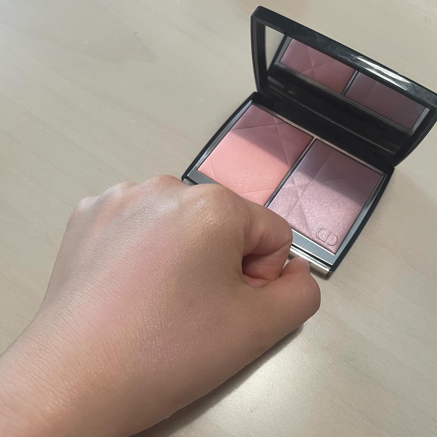 ディオールスキン ルージュ ブラッシュ カラー＆グロウ/Dior/パウダーチークを使ったクチコミ（3枚目）