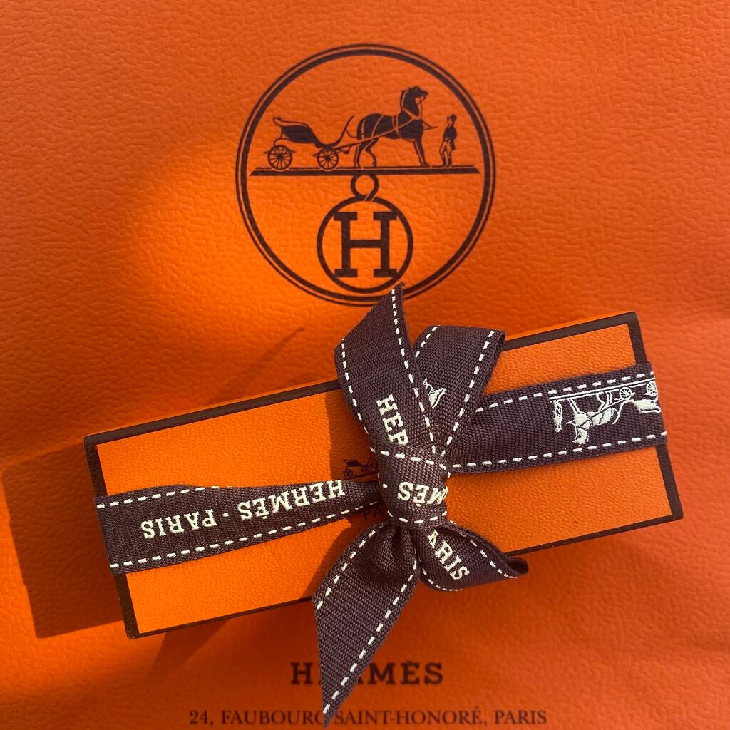 〈ルージュ・エルメス〉 ルージュ ア レーヴル サティネ/エルメス/口紅を使ったクチコミ(4枚目)