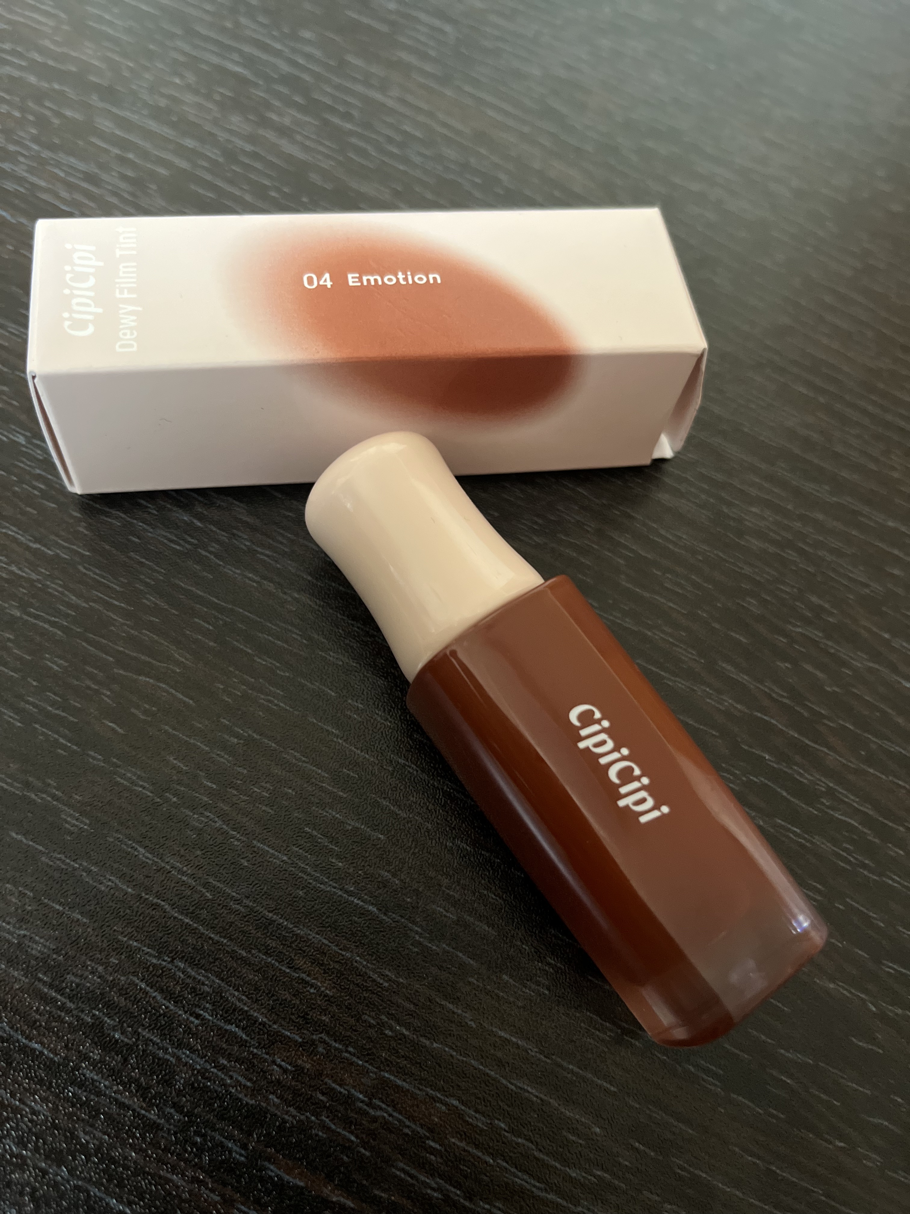 デューイフィルムティント 04 エモーション/CipiCipi/リップティントを使ったクチコミ（1枚目）