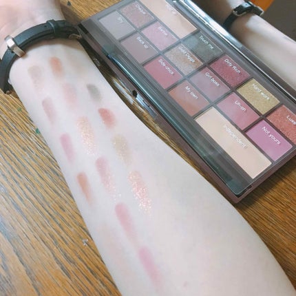 アイラブチョコレート ローズゴールド/MAKEUP REVOLUTION/アイシャドウパレットを使ったクチコミ(2枚目)