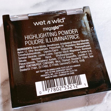 MegaGlo Highlighting Powder/wet 'n' wild/パウダーハイライトを使ったクチコミ(2枚目)