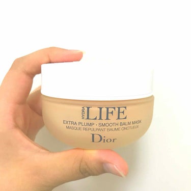 【Dior LIFE】
ソフト バーム マスク

スリーピングマスクです。
冬〜春にかけて乾燥と花粉がひどかった時期に購入しました。
このときはお風呂から出て、普段のスキンケアの前に塗って約3分待って軽