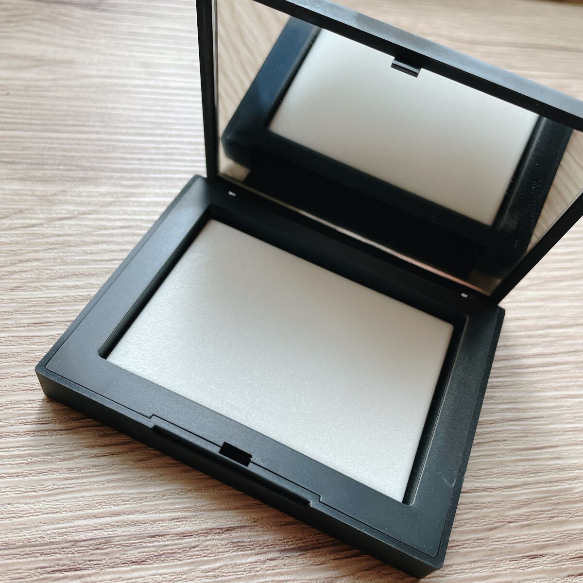 ライトリフレクティングセッティングパウダー プレスト N/NARS/プレストパウダーを使ったクチコミ(1枚目)