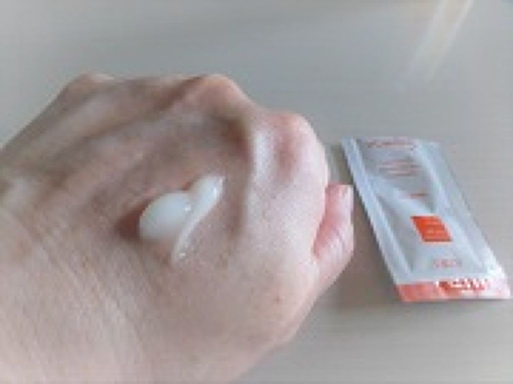 VCスターターセット/VCシリーズ/スキンケアキットを使ったクチコミ(4枚目)