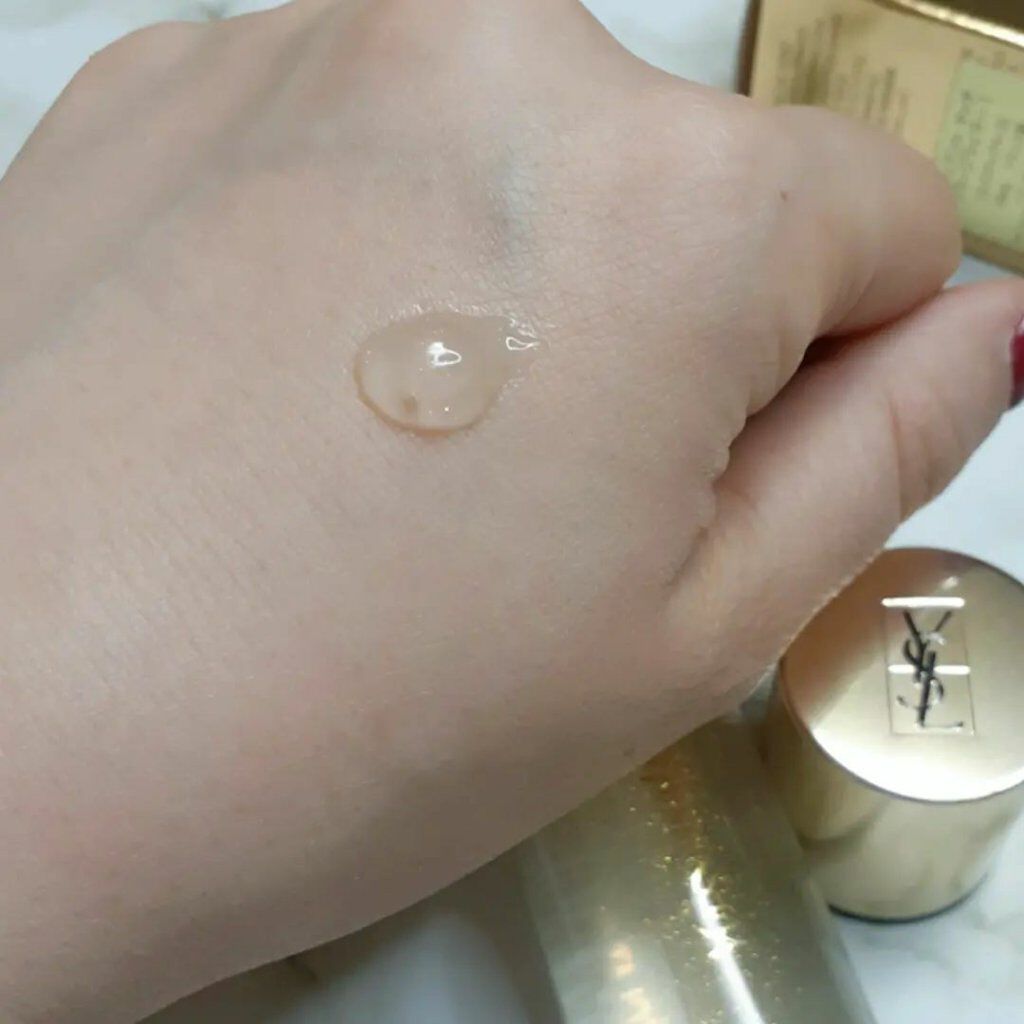 ラディアント タッチ ブラープライマー/YVES SAINT LAURENT BEAUTE/化粧下地を使ったクチコミ(4枚目)