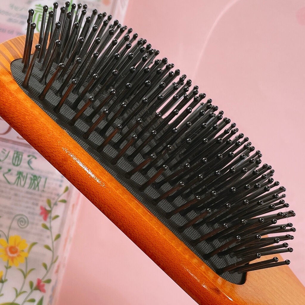 ふかふかクッションのパドルブラシ/マペペ/ヘアブラシを使ったクチコミ(2枚目)