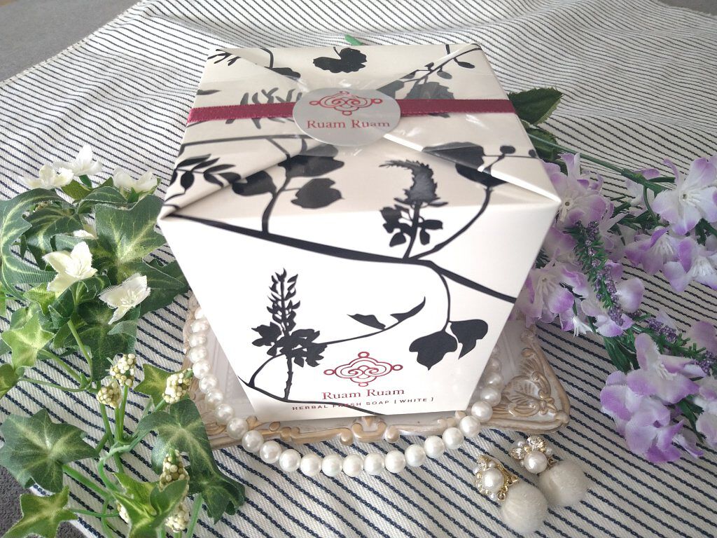 Ruam Ruam 生せっけん ポット [ホワイト] オリジナルのクチコミ「ルアンルアン 生せっけん ポット 《ホワイト》

90g  (泡立てネット付)



ルアンル.....」（2枚目）