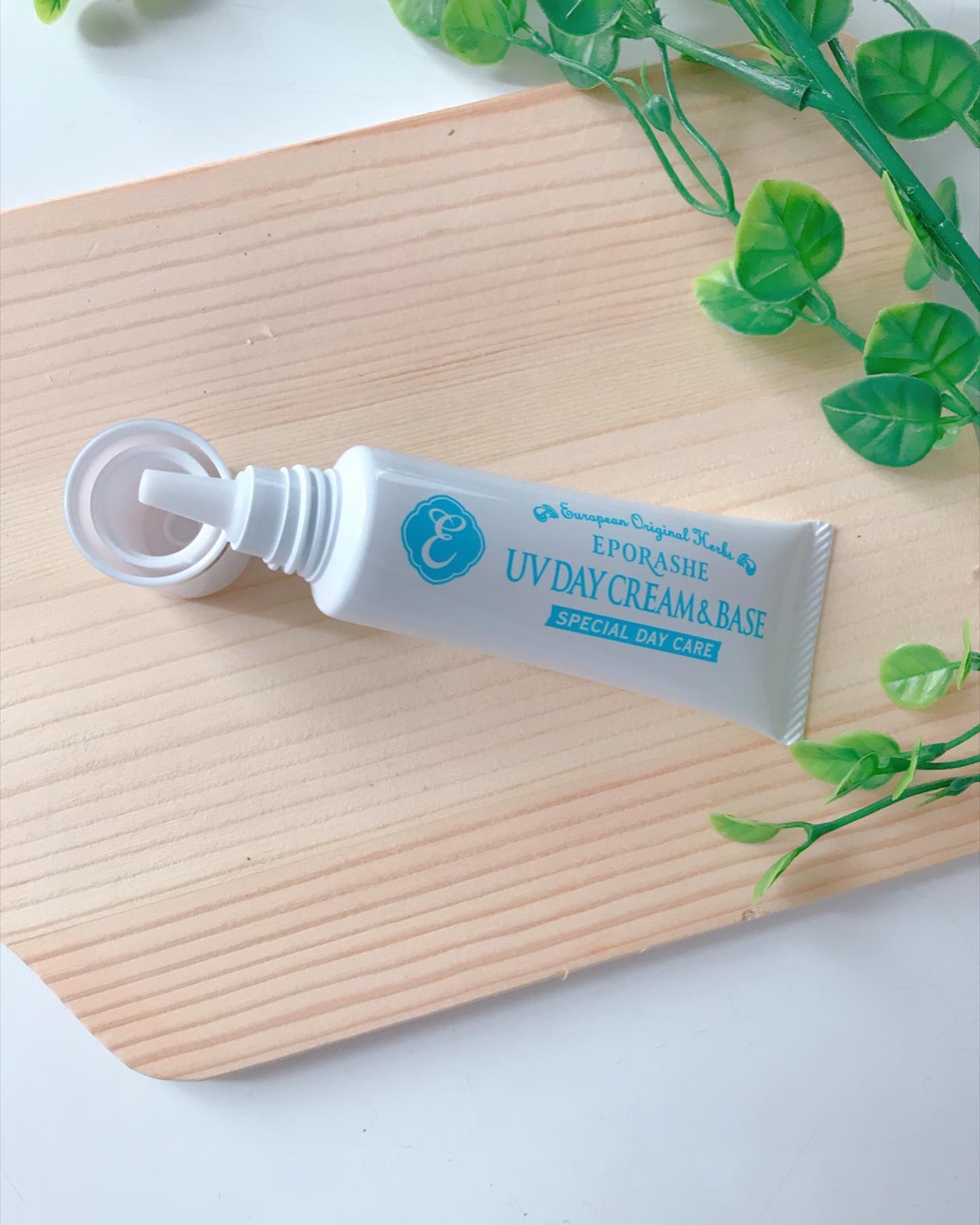 UVデイクリーム&ベース/EPORASHE/日焼け止めクリームを使ったクチコミ（3枚目）