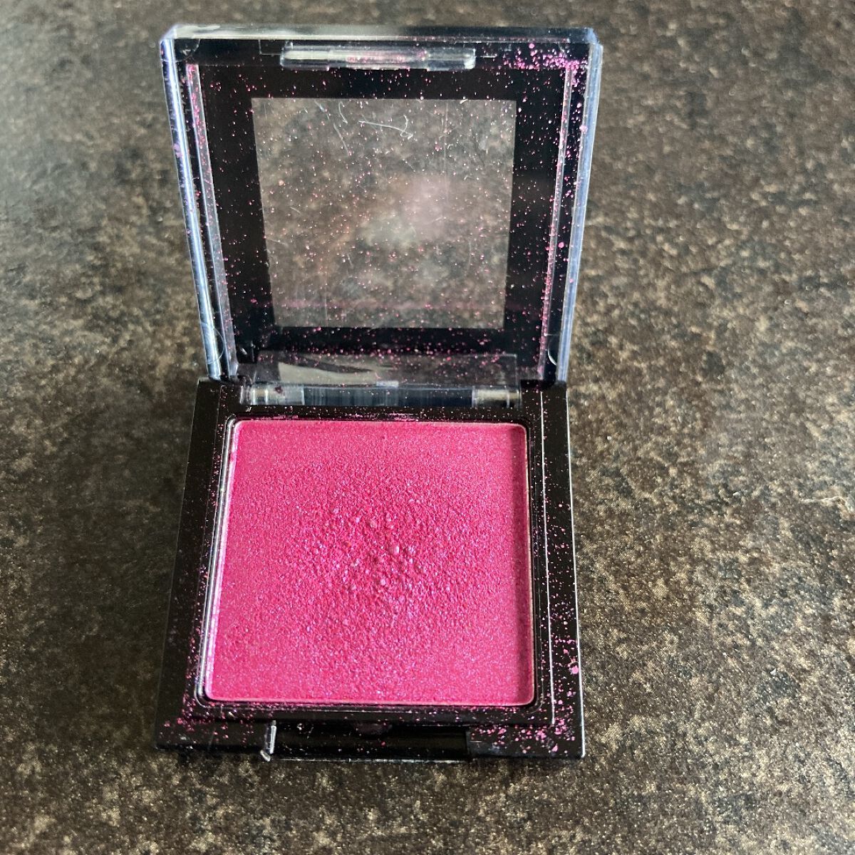 シングルアイシャドウ/マリブビューティー/単色アイシャドウを使ったクチコミ(3枚目)