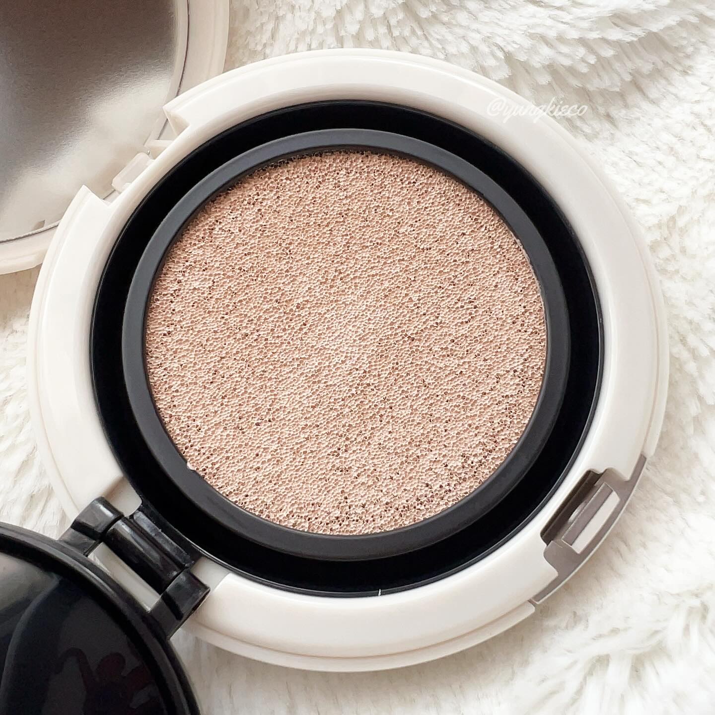 マットエステヴェール　クッション 03 ライトベージュ/Macchia Label/クッションファンデーションを使ったクチコミ（2枚目）