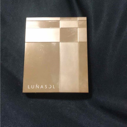 マカロングロウアイズ/LUNASOL/アイシャドウパレットを使ったクチコミ(2枚目)
