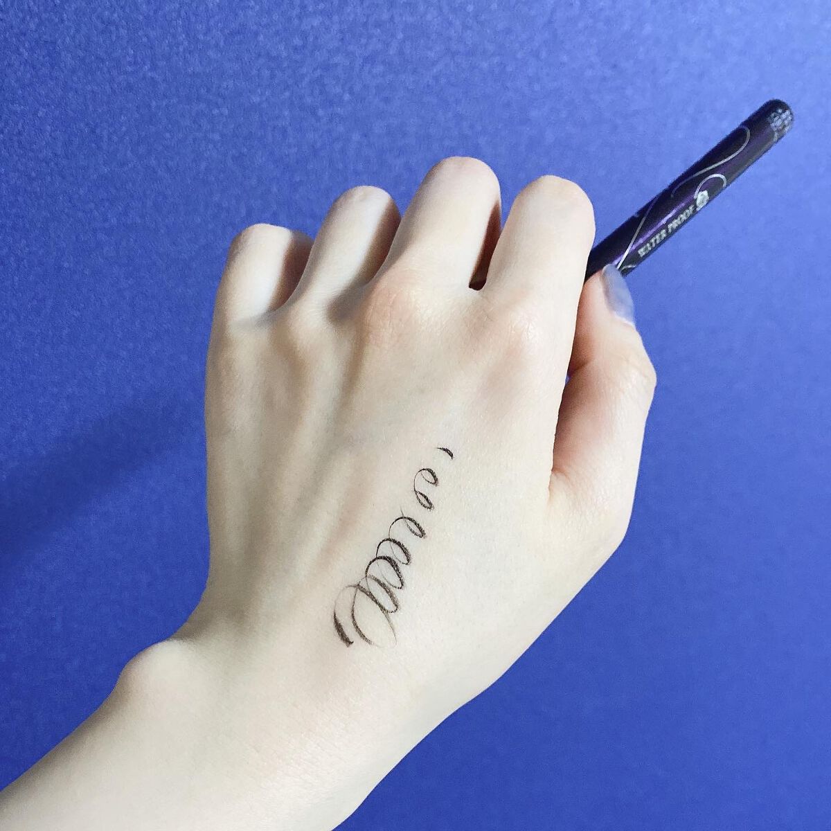 スムースリキッドアイライナー スーパーキープ 01 漆黒ブラック/ヒロインメイク/リキッドアイライナーを使ったクチコミ（1枚目）