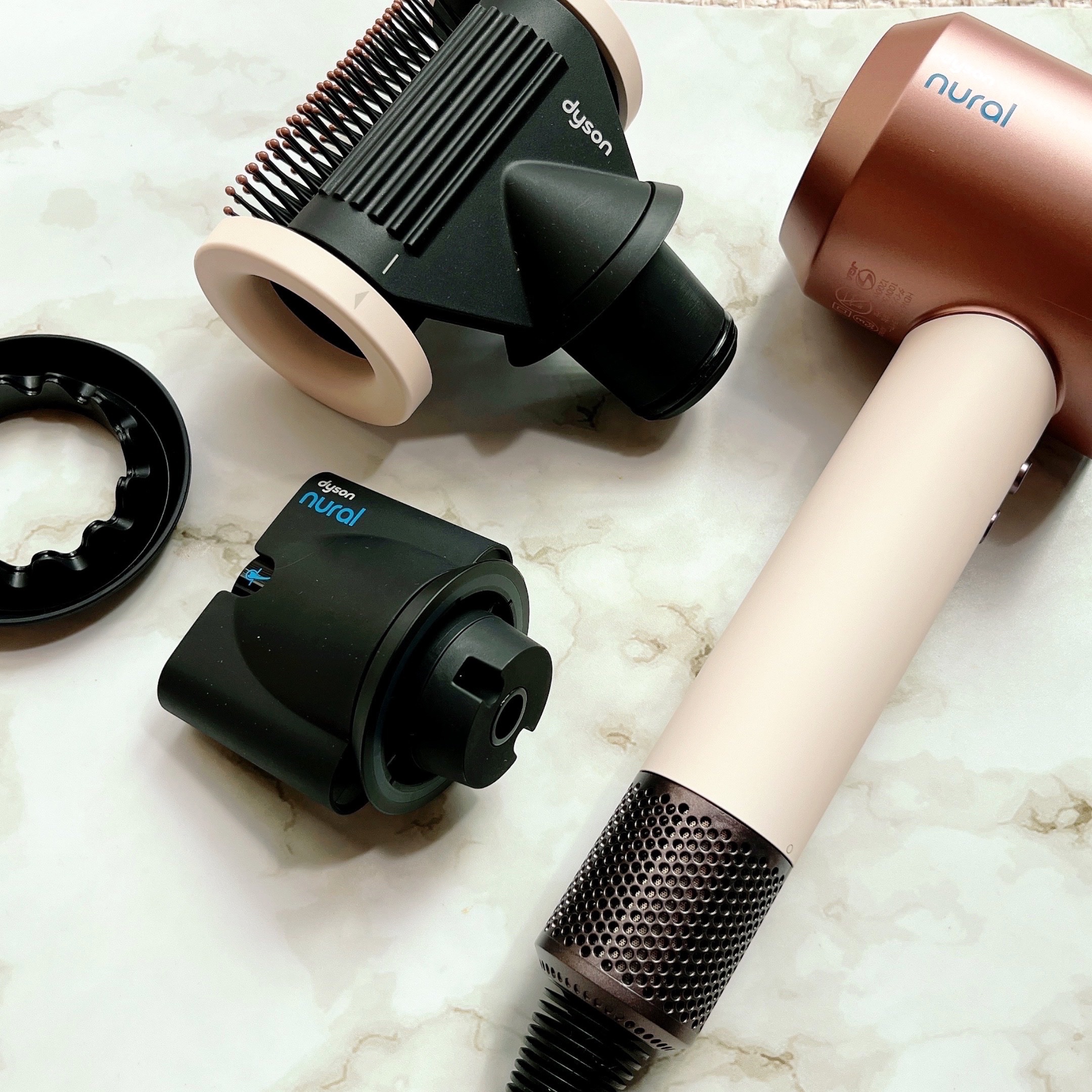 Dyson Supersonic Nural ™ Shine ヘアドライヤー/dyson/ドライヤーを使ったクチコミ（2枚目）