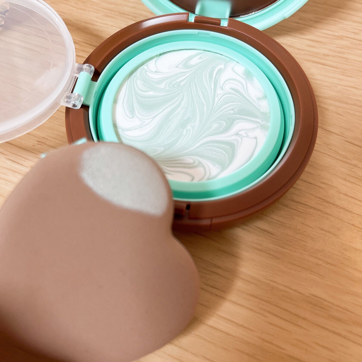 ジューシーパン スキンケアプライマー/A’pieu/化粧下地を使ったクチコミ(5枚目)