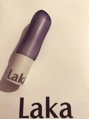 ──────Laka──────────
────────Soul Vegan Lip Balm──


【色味】
   #Mauve : 落ち着いた色味

【色もち】
　飲食すると落ちます。

【質感】
　すっとなじんで自然な発色

【保湿】
　べたつき感はなく、程よく潤う

【良いところ】
　見た目もかわいくて、ナチュラルに使える

　　　
🌿　─ジェンダーニュートラルコスメブランド─ 
                              「Laka」

#laka 
#laka_リップ 
#mauveの画像 その0